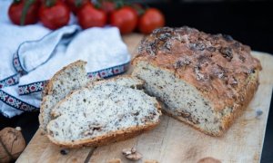 Ořechovo-makový chléb bez kynutí